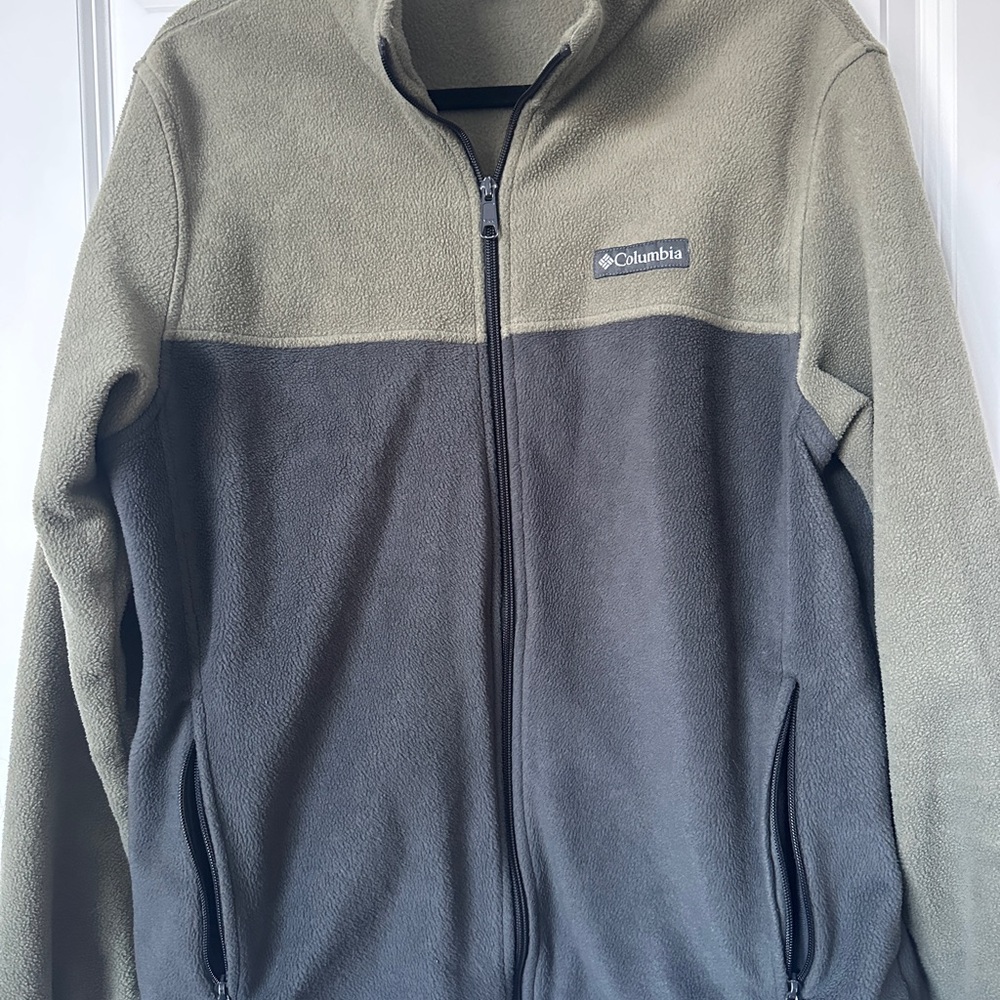 Columbia men’s size large full zip Two-Tone Fleece Jacket green and gray